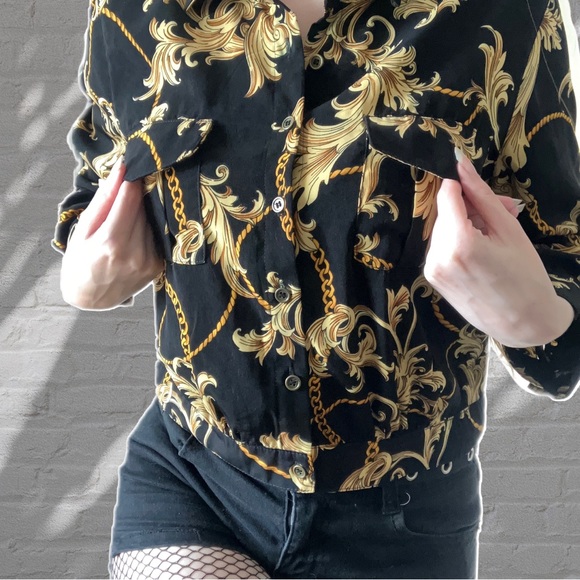 NEW VERSACE STYLE BUTTON UP TOP WITH POCKETS - Picture 12 of 13